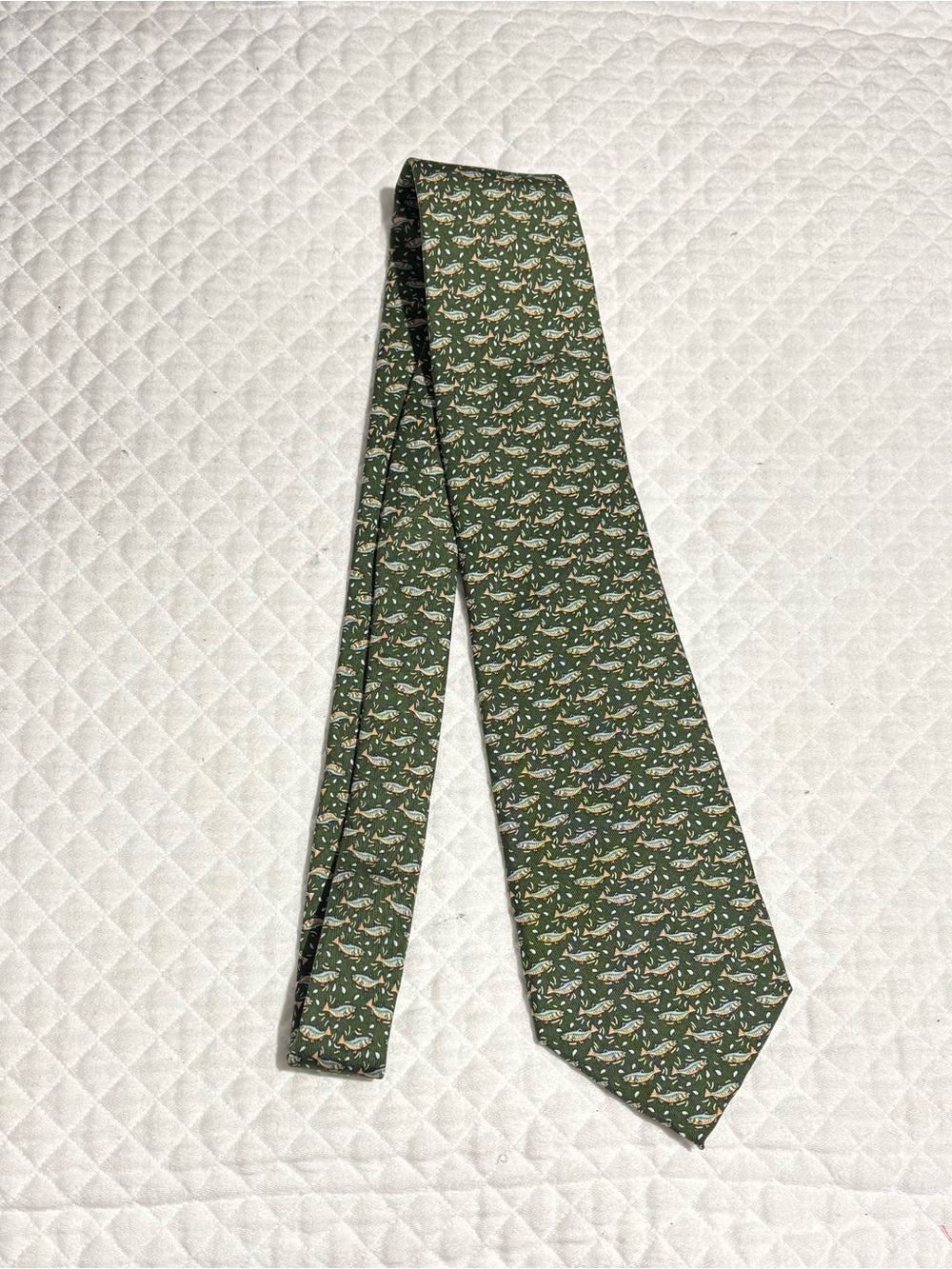 Vineyard Vines Handmade 100% Silk Olive Green Tie with Repeating Fish Motif